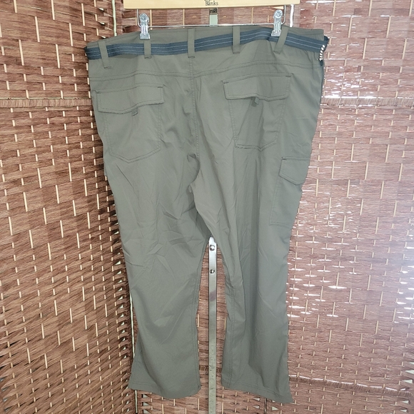 L.L. Bean Men's Men's Tropicwear Pants, size XXXL 30" Dark Cinder - Picture 2 of 12